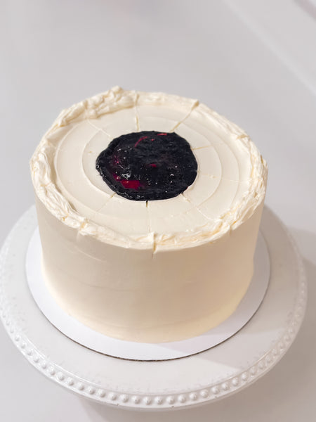 Vanilla Cake with Raspberry Preserves